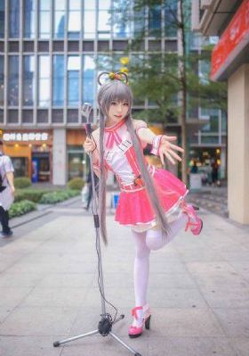 日韩美女动态图免费_720完整视频观看